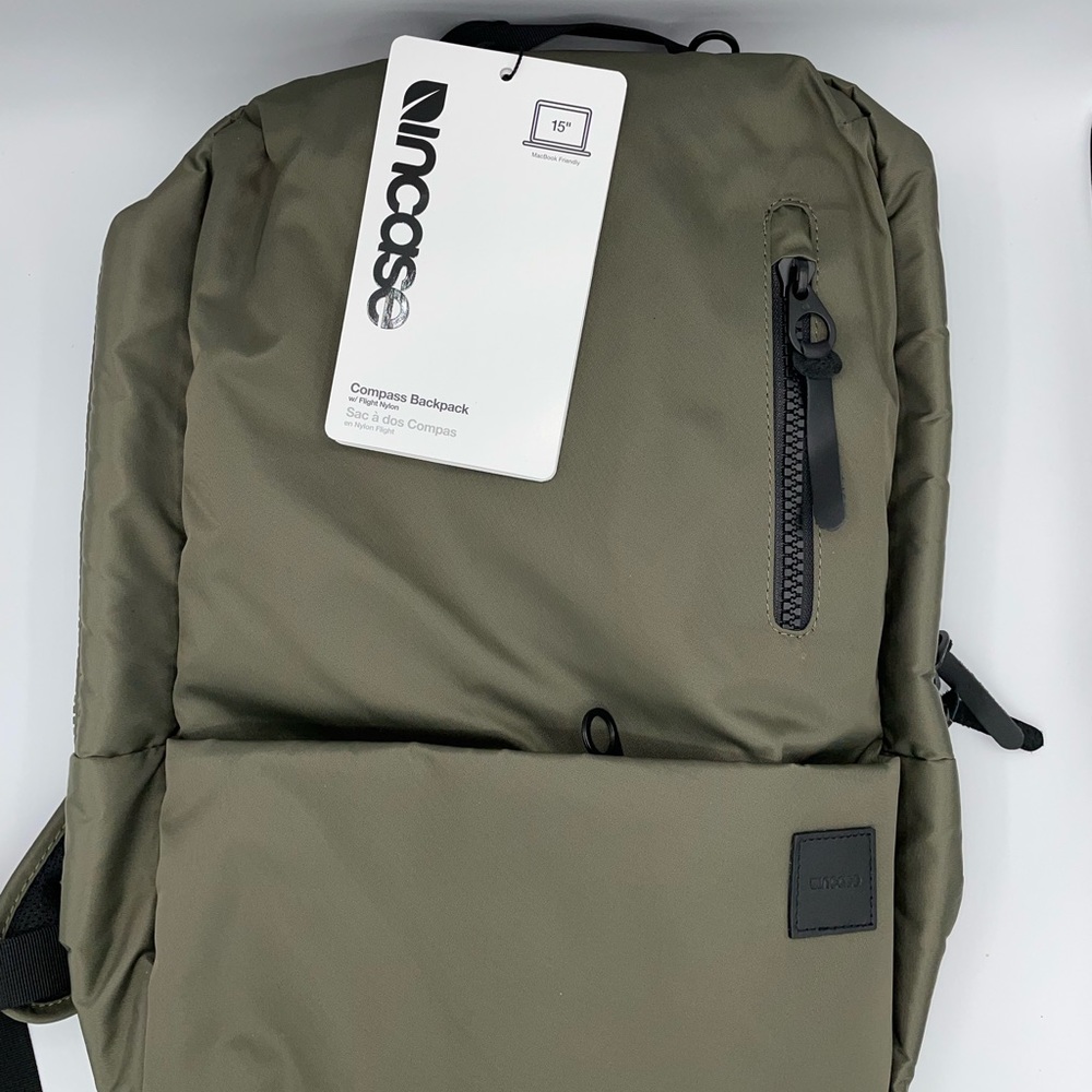 Incase Compass Backpack With Flight Nylon Olive green